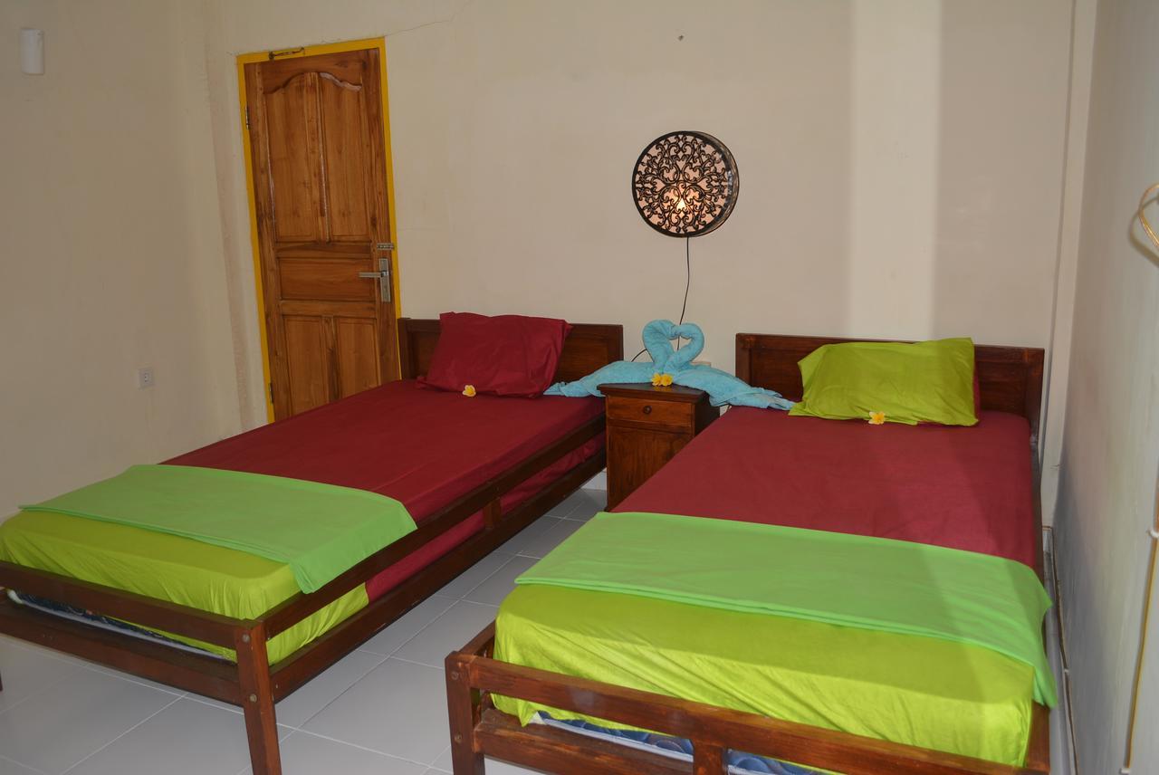 Repag Wayan Canggu Hostel Kuta Lombok Exterior foto